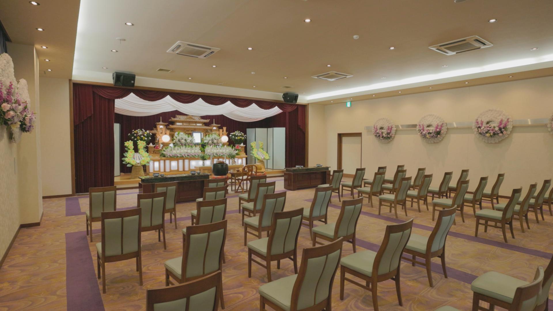 1F中ホール 120席(180名)遺族控室(宿泊可能)